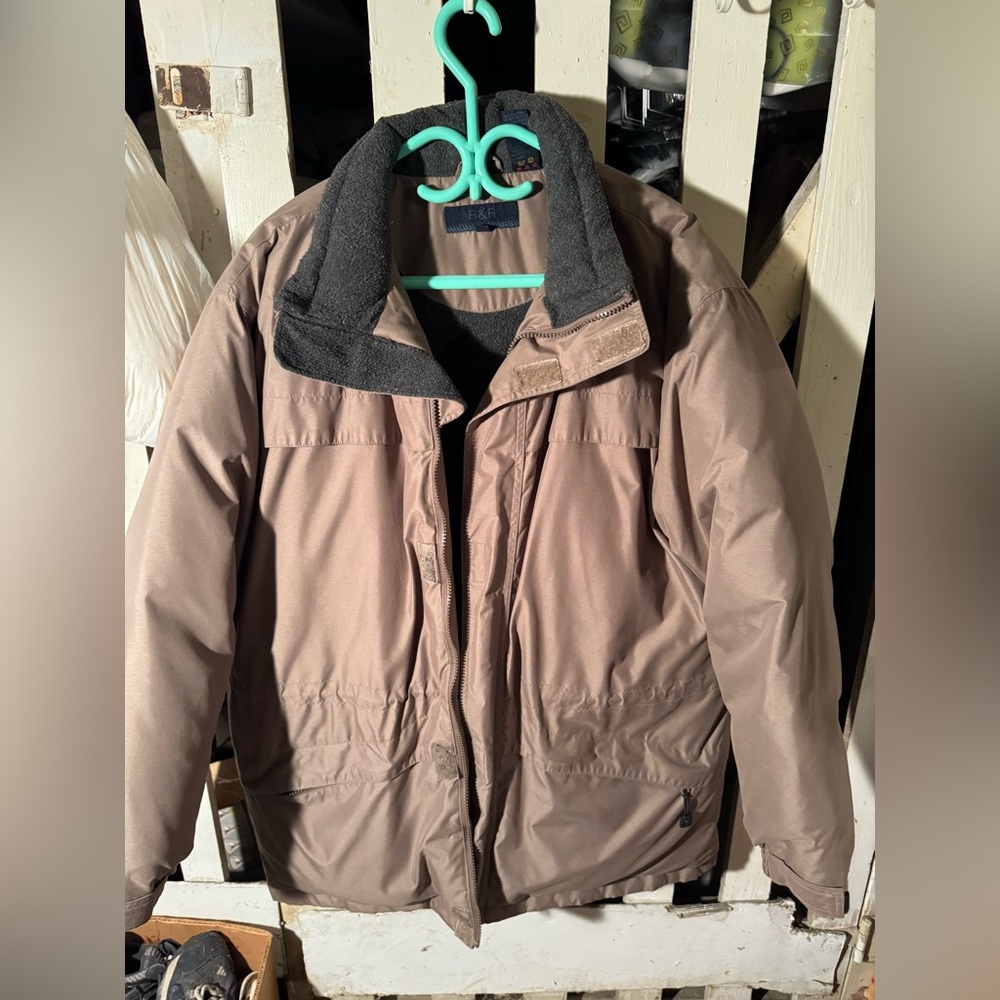 R&R Men’s Jacket Size 40 M